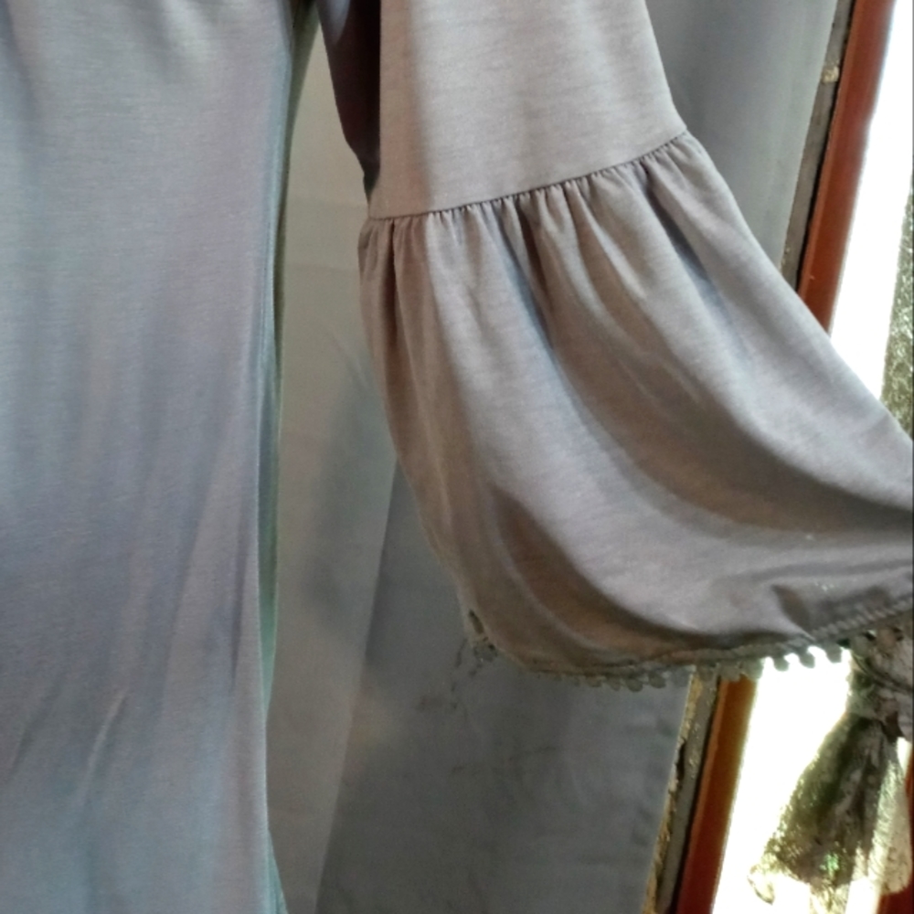 Ruffled Tunic Top - Picture 3 of 4